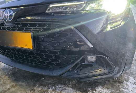 Toyota 1.8 Hybrid Touring Sports