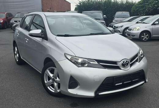Toyota Auris 1.6 Travel only Afrika