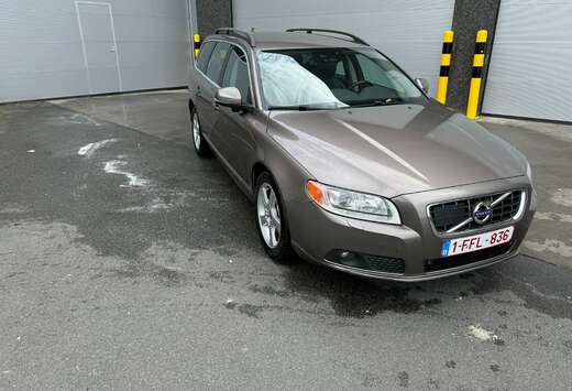 Volvo V70 D5