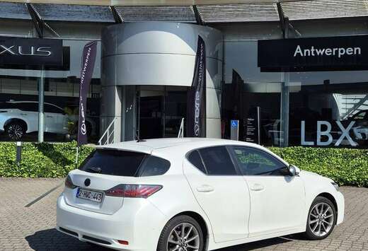 Lexus 1.8i Comfort Line E-CVT