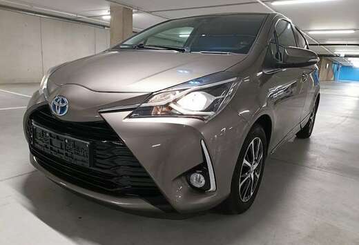 Toyota 1.5i VVT-i Hybrid Y-conic E-CVT  08/2018