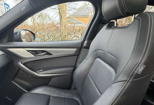 Jaguar 2.0 D MHEV AWD D200 SE. R-Dynamic