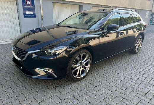 Mazda 2.2 D 4WD Skycruise