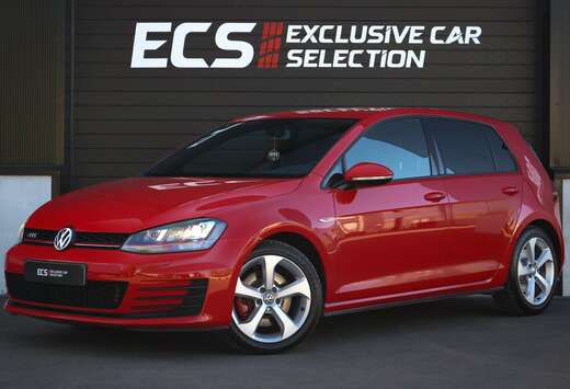 Volkswagen Golf 2.0 TSI