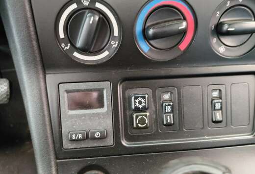 BMW 1.9i