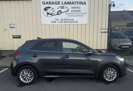 Kia 1.5i 16v sport AUTOMATIQUE