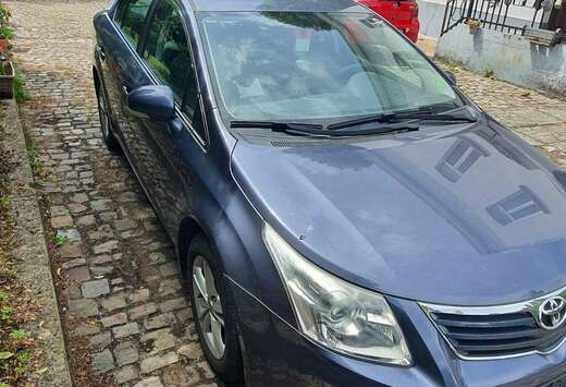 Toyota Avensis 1.6i Terra