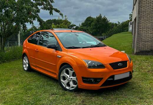 Ford ST 2.5i 5 CYL - TOIT OUVRANT - INT CUIR