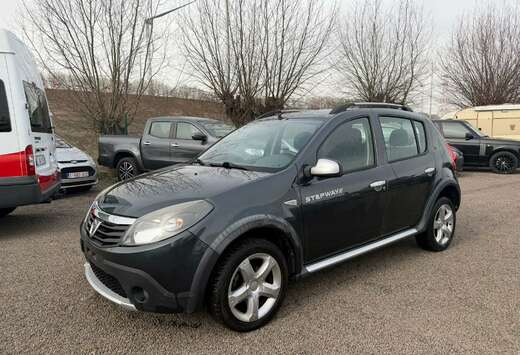 Dacia Sandero Stepway 1.6i Stepway / AIRCO /