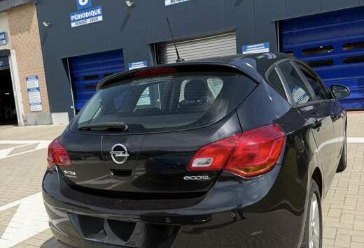 Opel 1.7 CDTi ecoFLEX Cosmo Start&Stop DPF