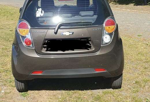 Chevrolet 1.0i