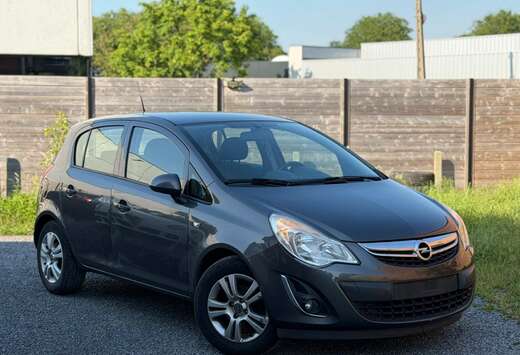 Opel 1.2i Enjoy 150 Years