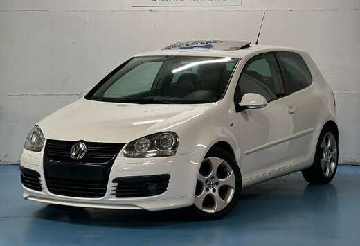 Volkswagen R-LINE 1.4 TSI