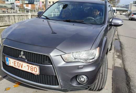 Mitsubishi 2.2 DI-D 4WD Instyle Safety