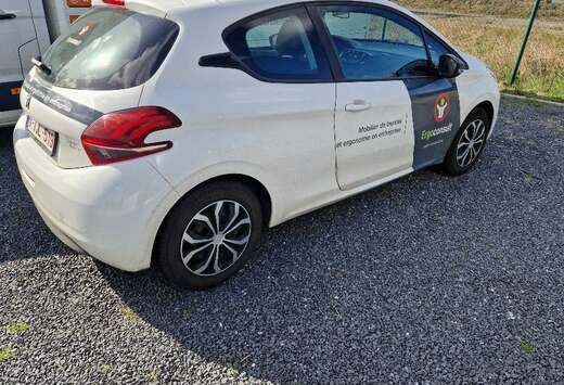 Peugeot 208 1.2i PureTech Access
