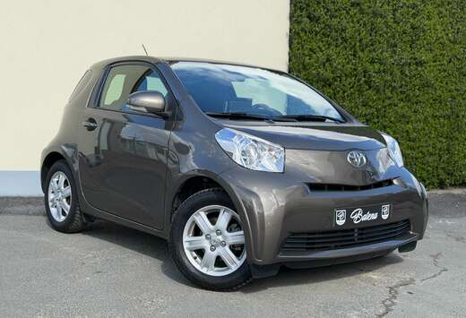 Toyota Automaat Nieuwe banden Airco 4 zitplaatsen