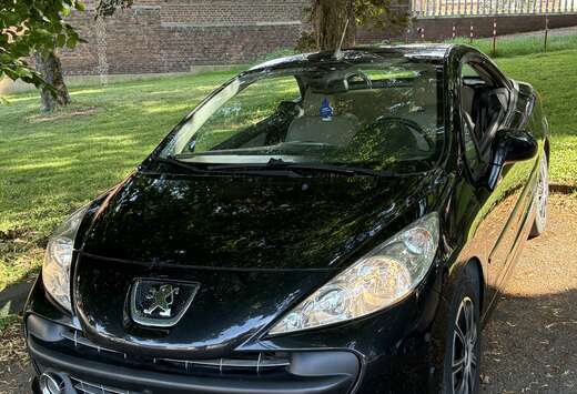 Peugeot CC 1.6i 16v Roland Garros
