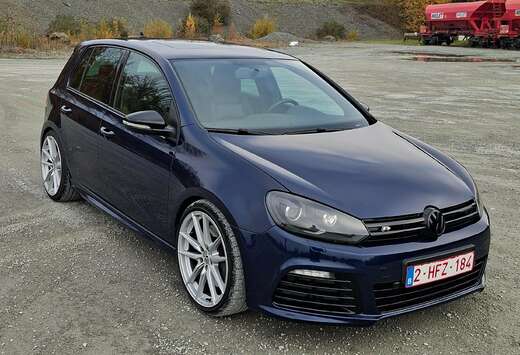 Volkswagen Golf 2.0 R