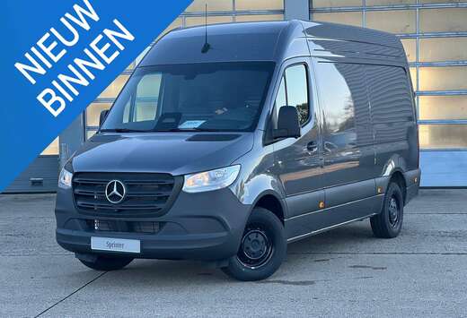 Mercedes-Benz 317 CDI Panel Van L2 RWD PRO