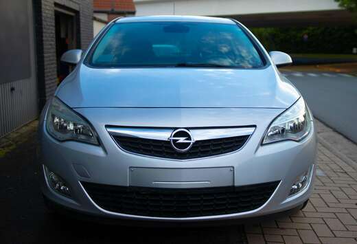 Opel Astra 1.4i