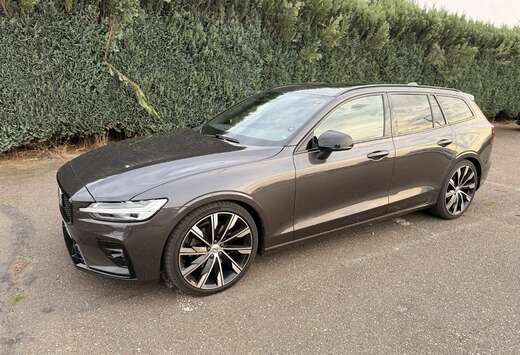 Volvo Plus B4 Dark Mild Hybrid Diesel