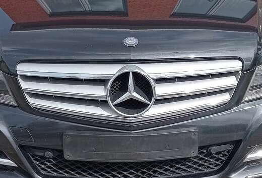 Mercedes-Benz CDI 7G-TRONIC Avantgarde Edition