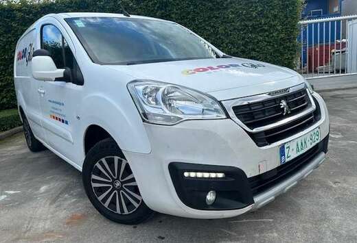 Peugeot 1.6hdi L2H1 3966€ Netto Navi 3 pl