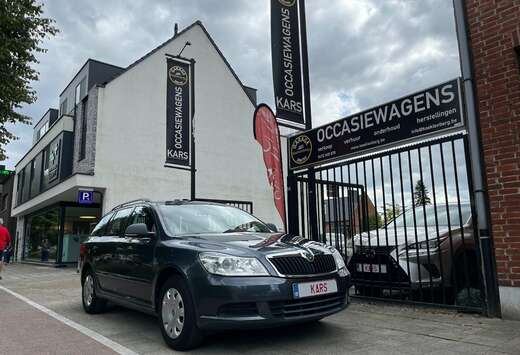 Skoda SW 1.6i/NIEUWST/AIRCO/SENSOREN/RESERVEWIEL