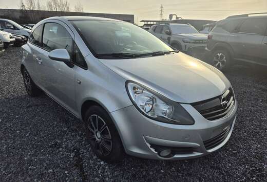 Opel 1.2i Cosmo//MARCHAND OU EXPORT//