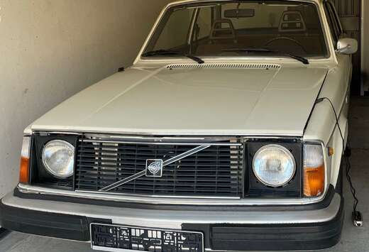 Volvo 242L