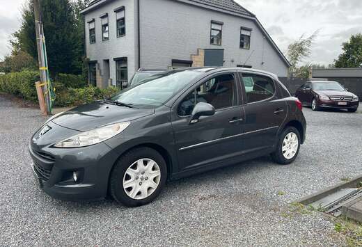 Peugeot 1.4i Benzine,5 deurs,...