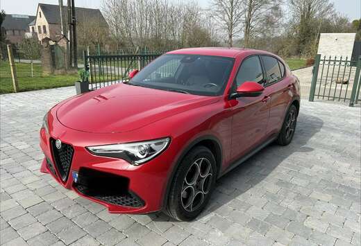 Alfa Romeo 2.0 T AWD Sprint