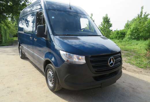 Mercedes-Benz 311CDi - FWD - A2H2