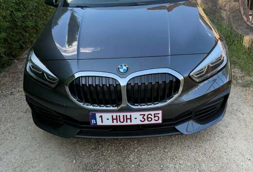 BMW 116i hatchback