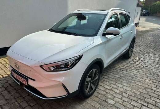 MG ZS Luxury