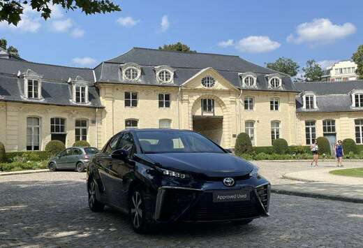 Toyota MIRAI PREMIUM