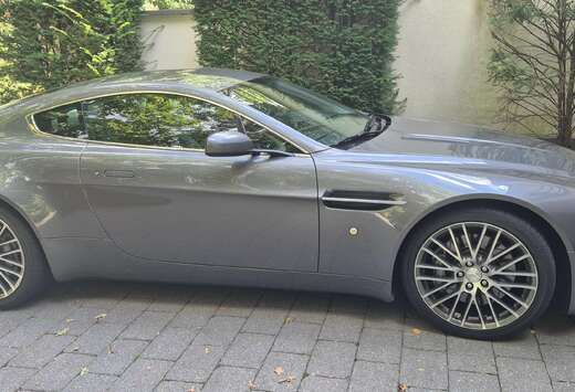 Aston Martin V8 Vantage Sportshift