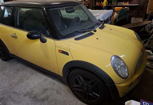 MINI Mini 1.6i 16v Cooper