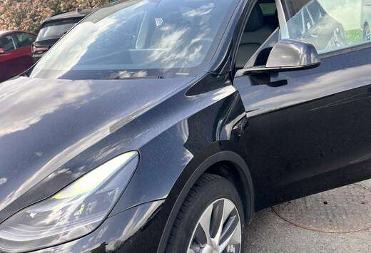 Tesla Model Y 72.5 kWh Dual Motor Performance (377 kW ...
