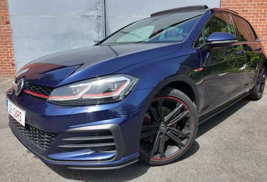 Volkswagen Golf 2.0 TSI Performance DSG