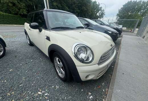 MINI Mini Clubman 1.6 D Cooper DPF