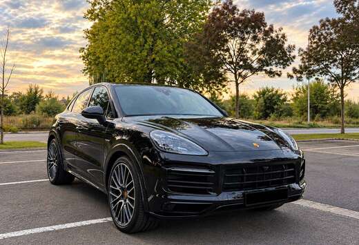 Porsche Cayenne 3.0i V6 PHEV Tiptronic S