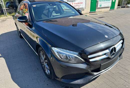 Mercedes-Benz C 220