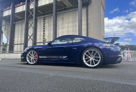 Porsche Cayman GT4 4.0i