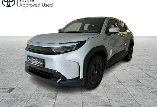 Toyota 61kWh EXECUTIVE