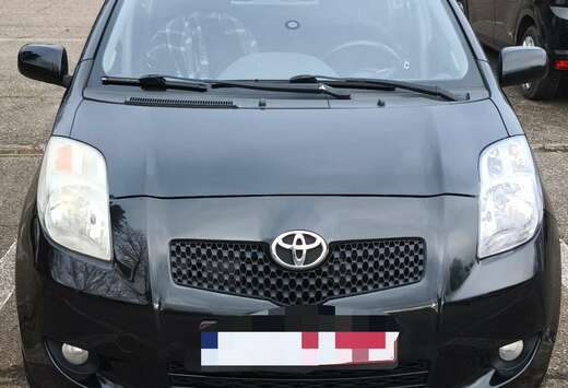 Toyota Yaris 1.3i VVT-i 16v by Sparco