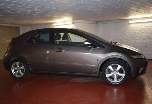 Honda Civic 1.4i