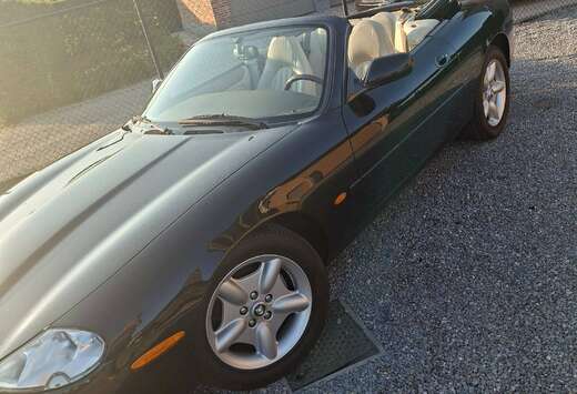 Jaguar 4.0i V8 32v