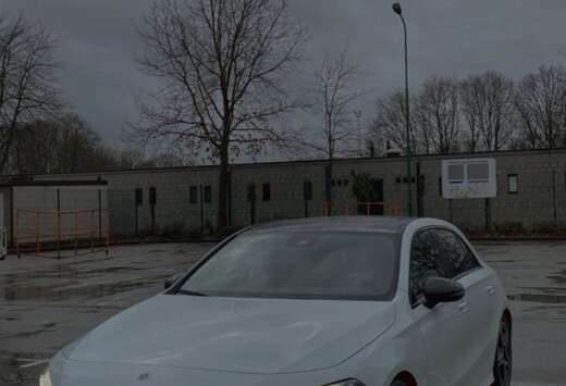 Mercedes-Benz 7G-DCT AMG Line Advanced Plus