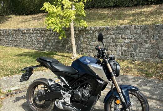 Honda CB125r